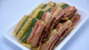 過食の衝動を抑えるための食べ物代替は何ですか？